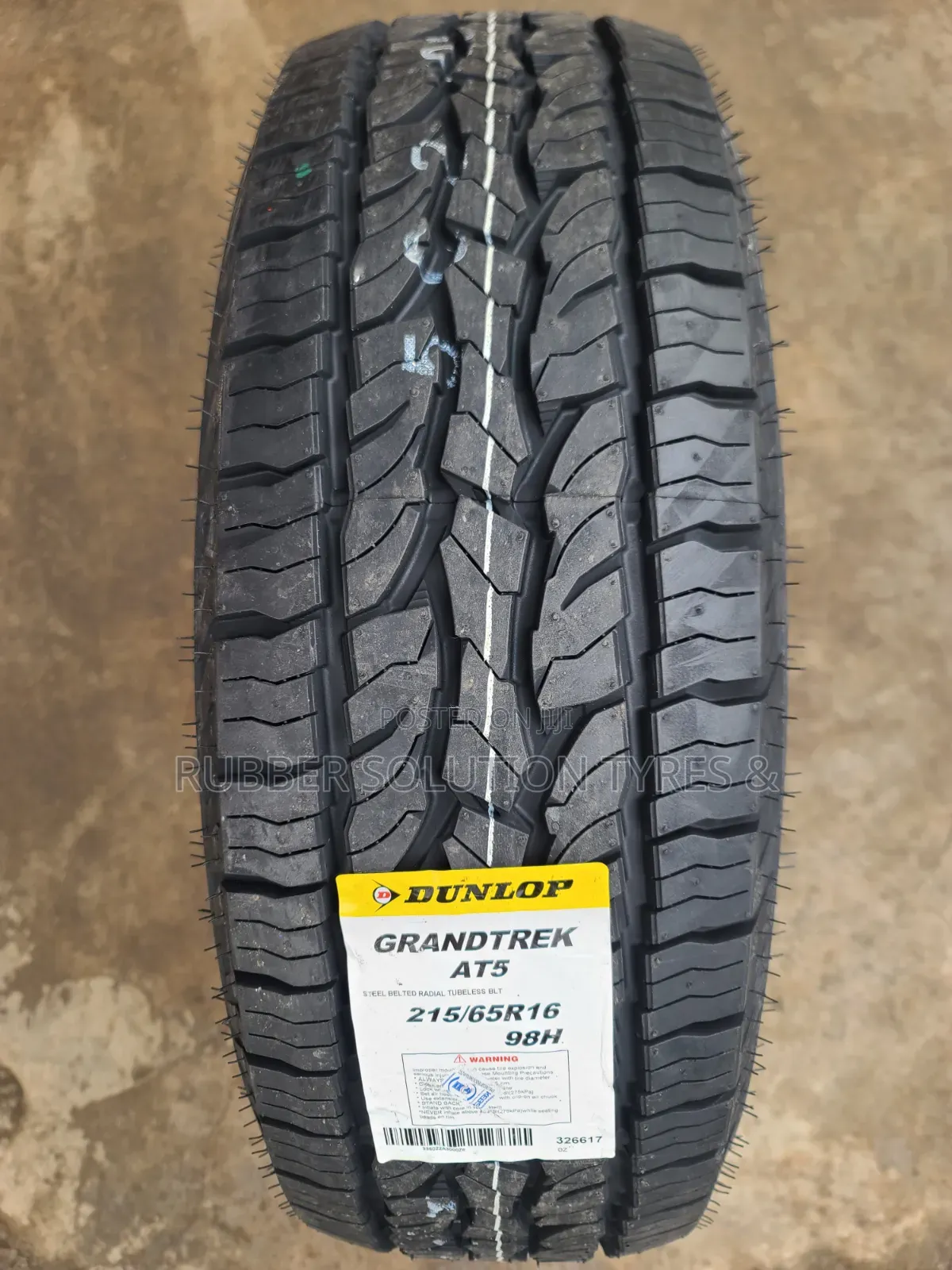 215 /65 R16 Dunlop Tyres 98h Grandtrek a/T5 All-Terrain