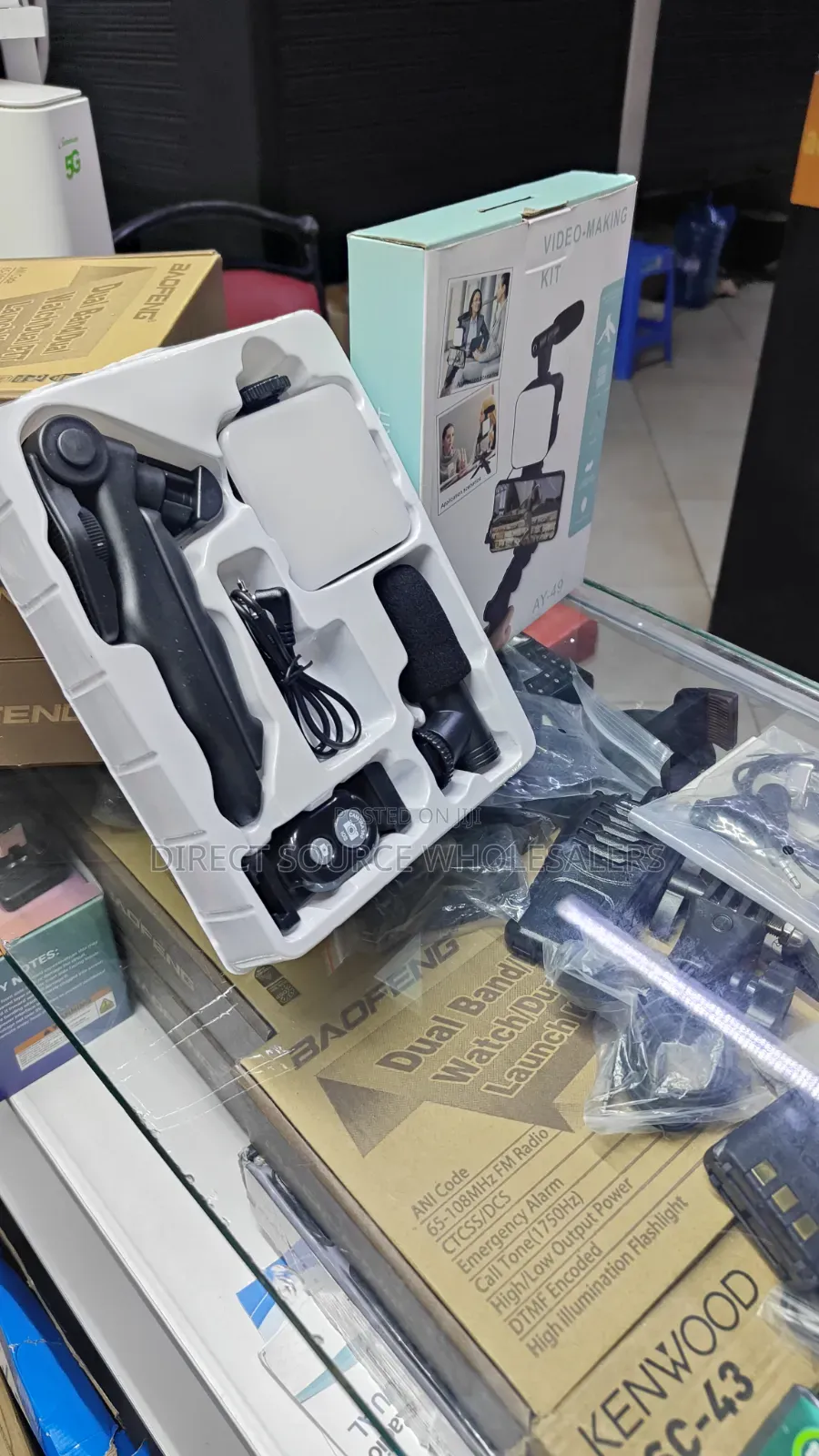 4-in-1 Smart Vlogging Kit Ay-49 for Smartphones