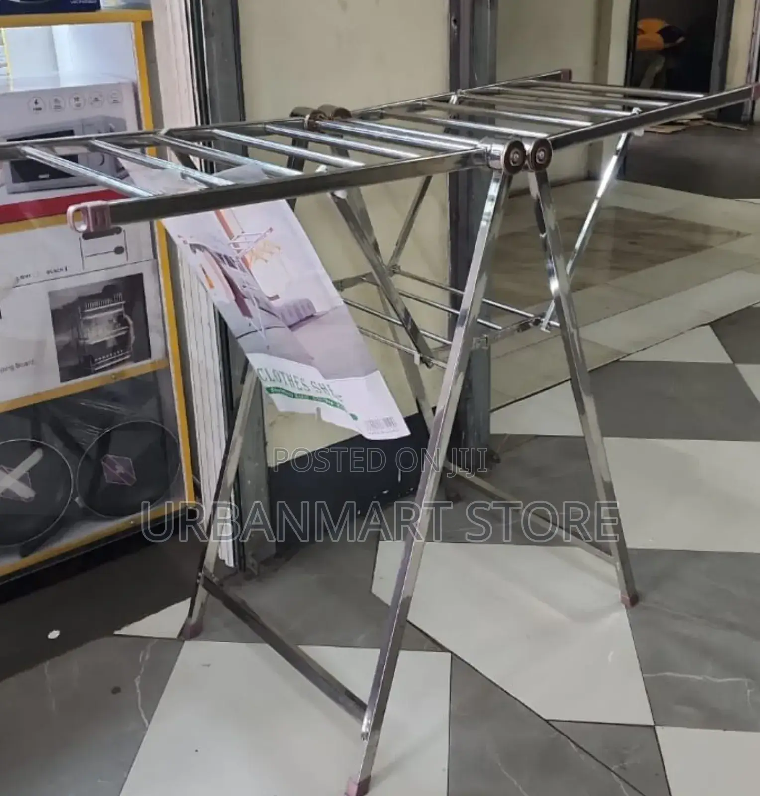 Strong Metallic Clothes Drying Hanger Rack