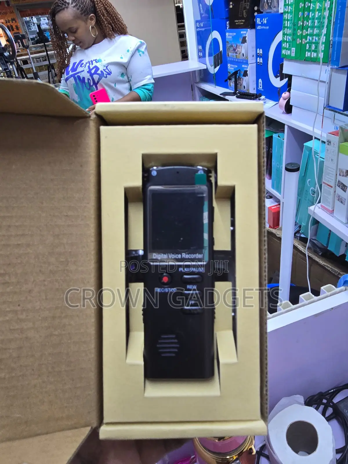 8gb Voice Recorder With Noise Reduction Technology