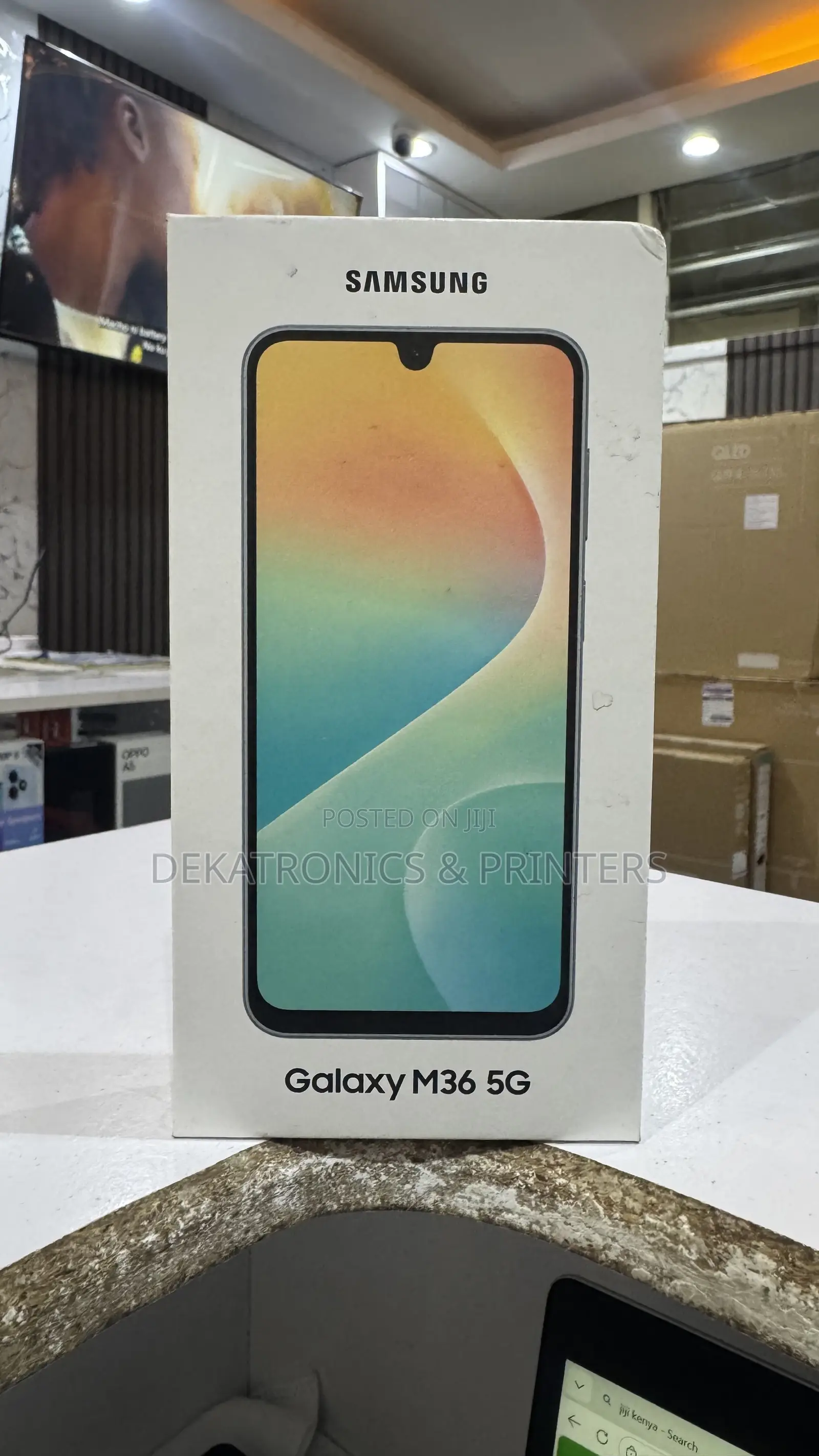New Samsung Galaxy M36 5G 128 GB Orange