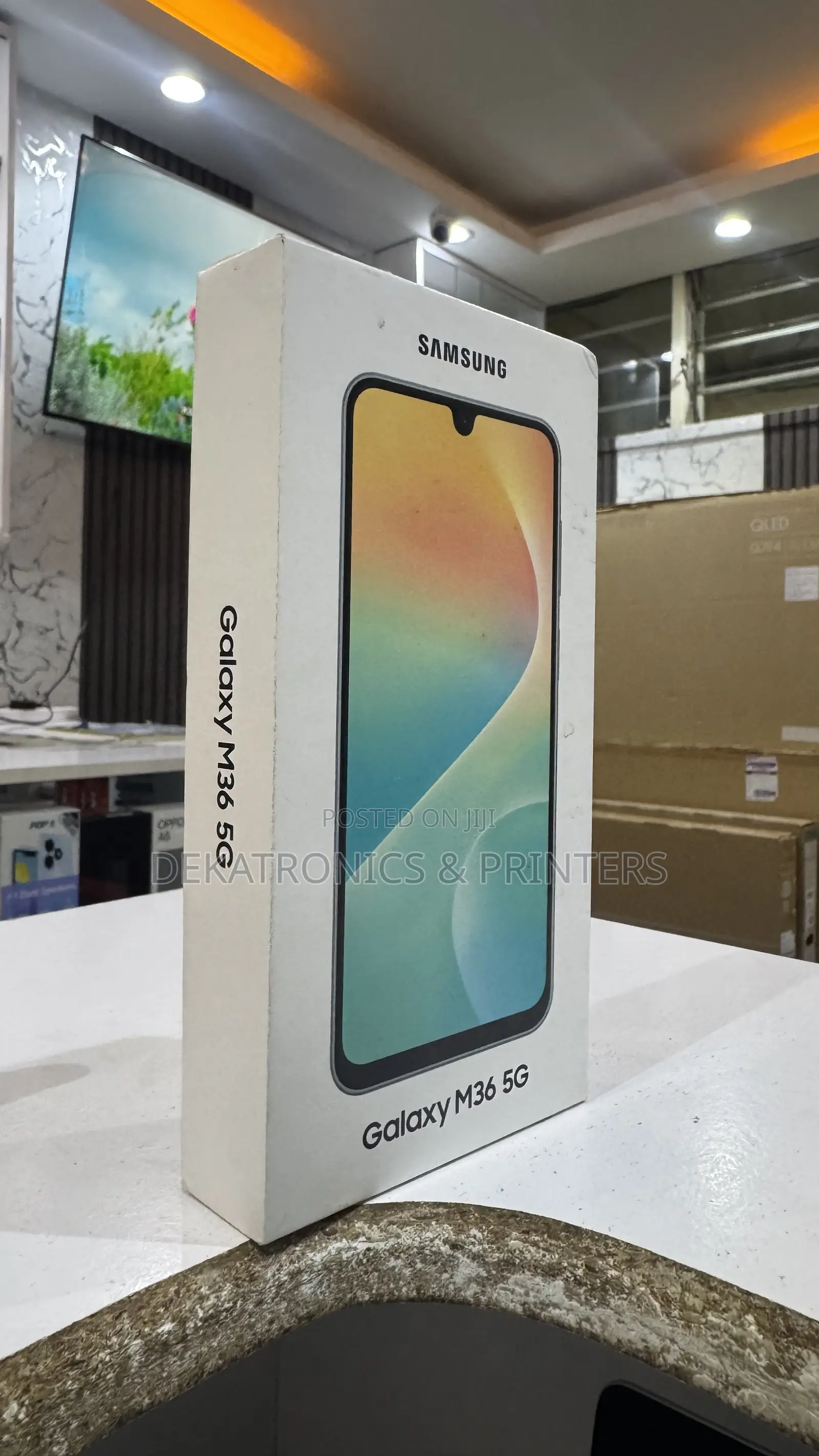 New Samsung Galaxy M36 5G 128 GB Orange