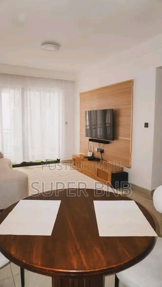 2 and 1-Bedroom Airbnb the Loftel Apartments, Ruaka