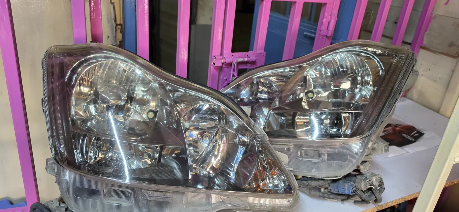 Crown 2005 Zenon Headlights
