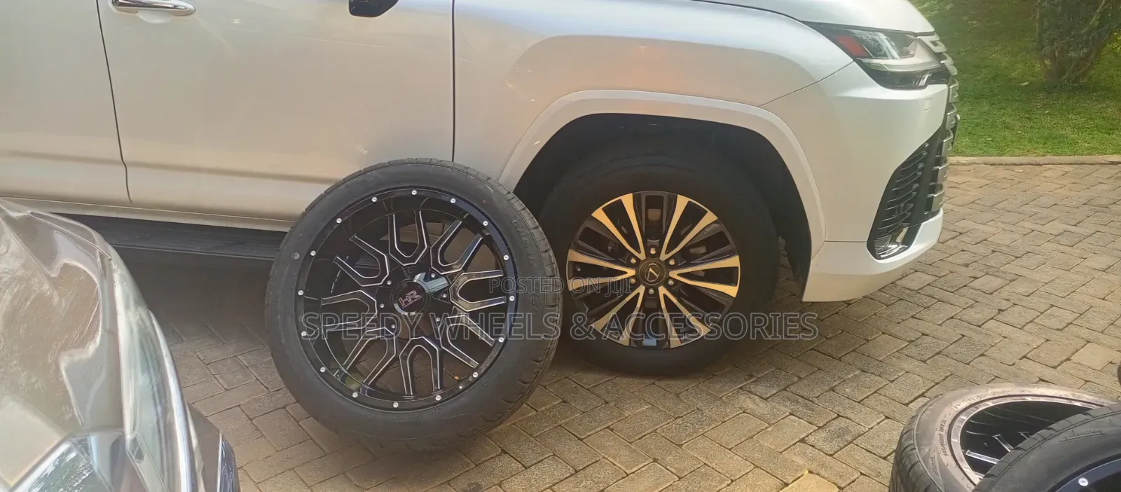 Lexus Lx 600 Offset Rims Size 22
