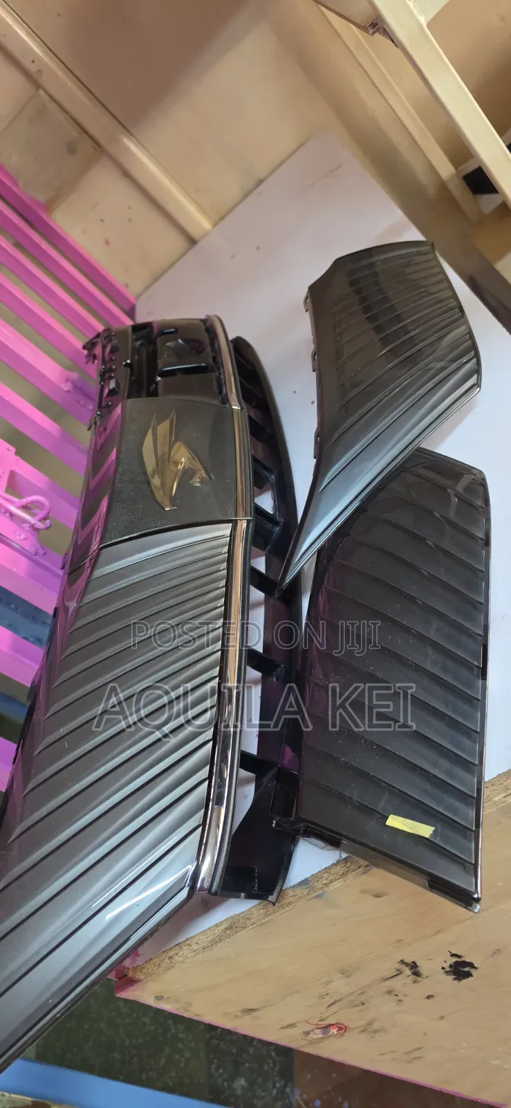 Harrier 2019 Grey Grille