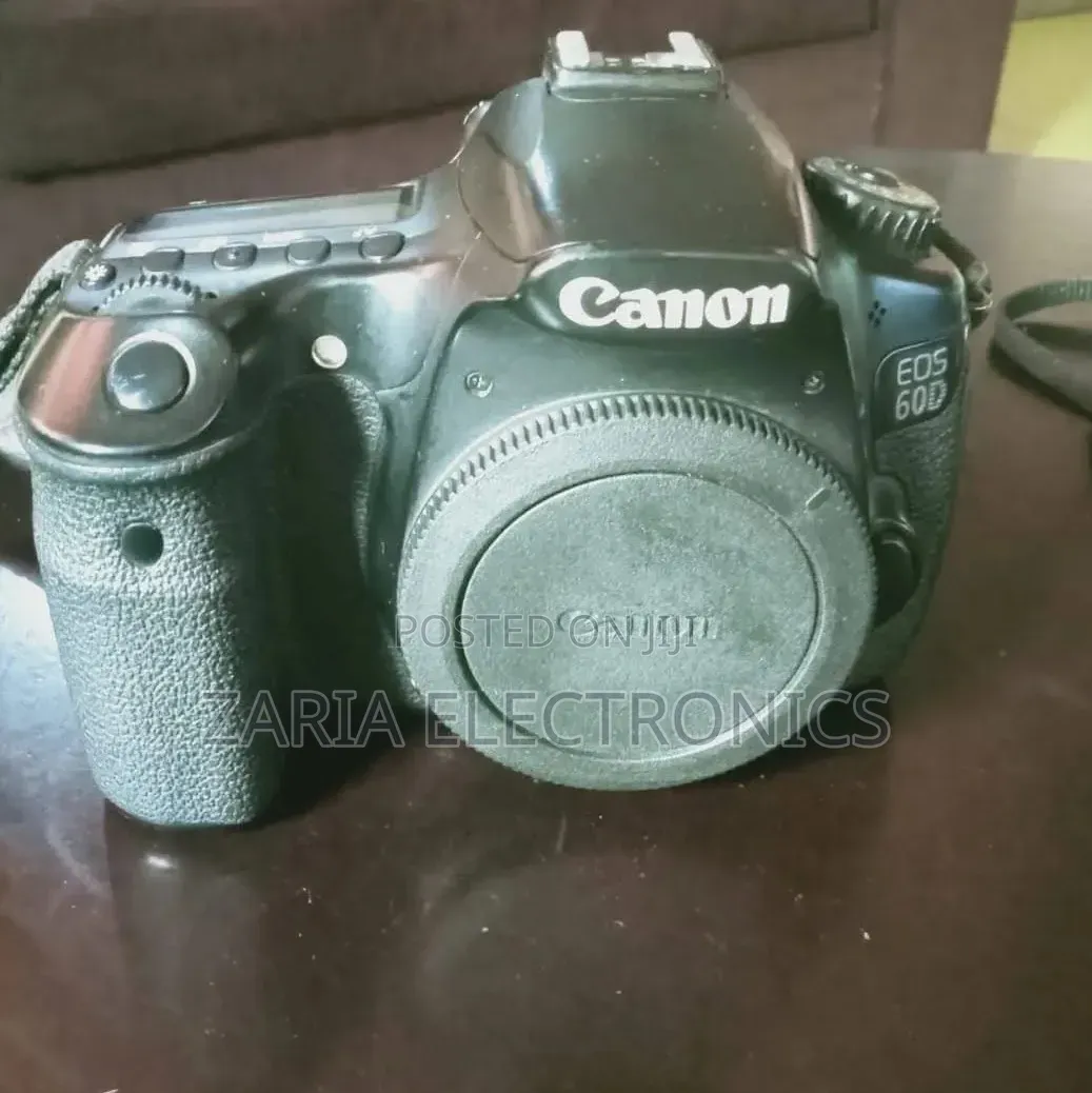 Cano Eos 600d Used Camera With Lens,Battery, Charger,Strap
