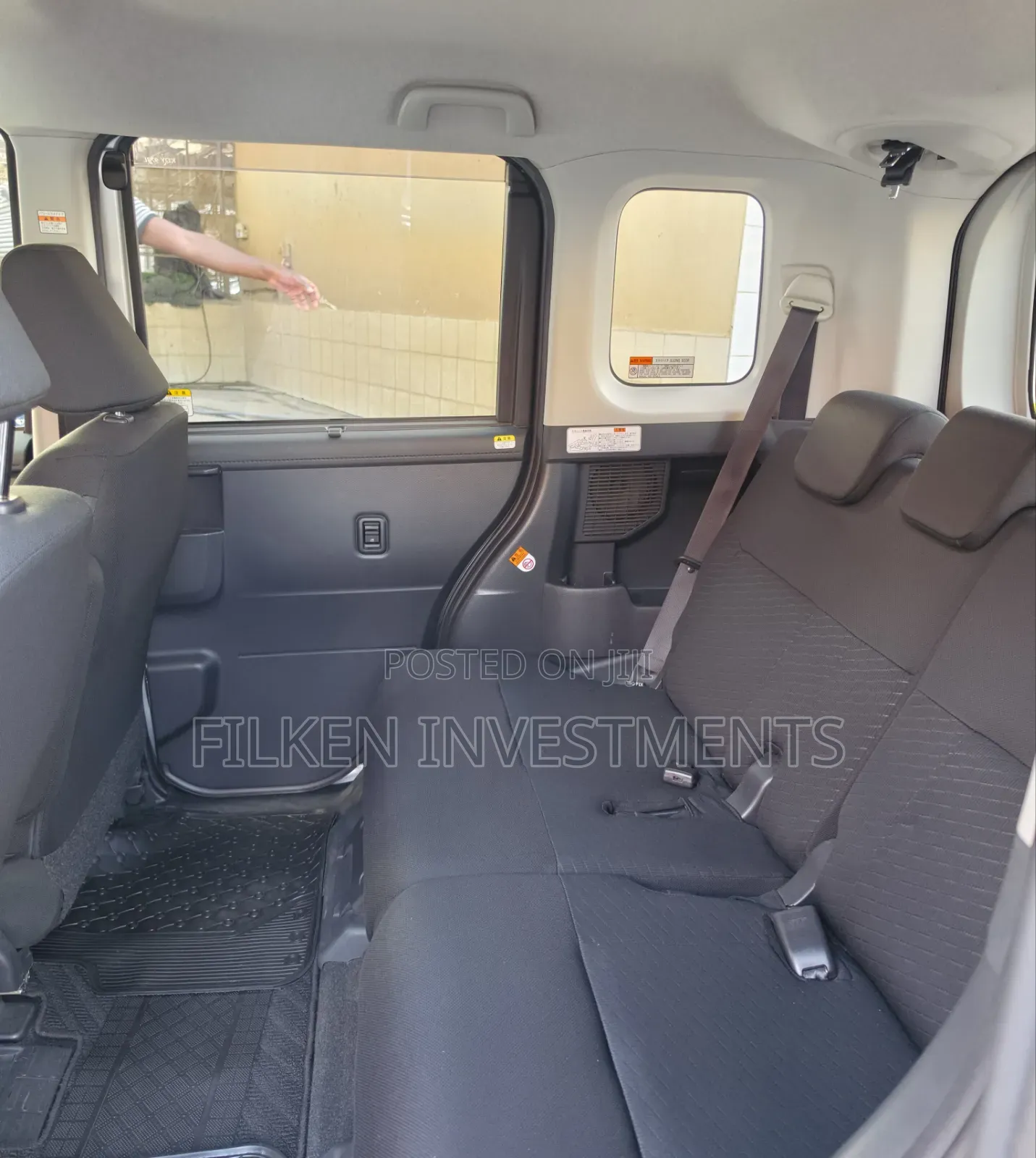 Toyota Roomy 2020 Silver
