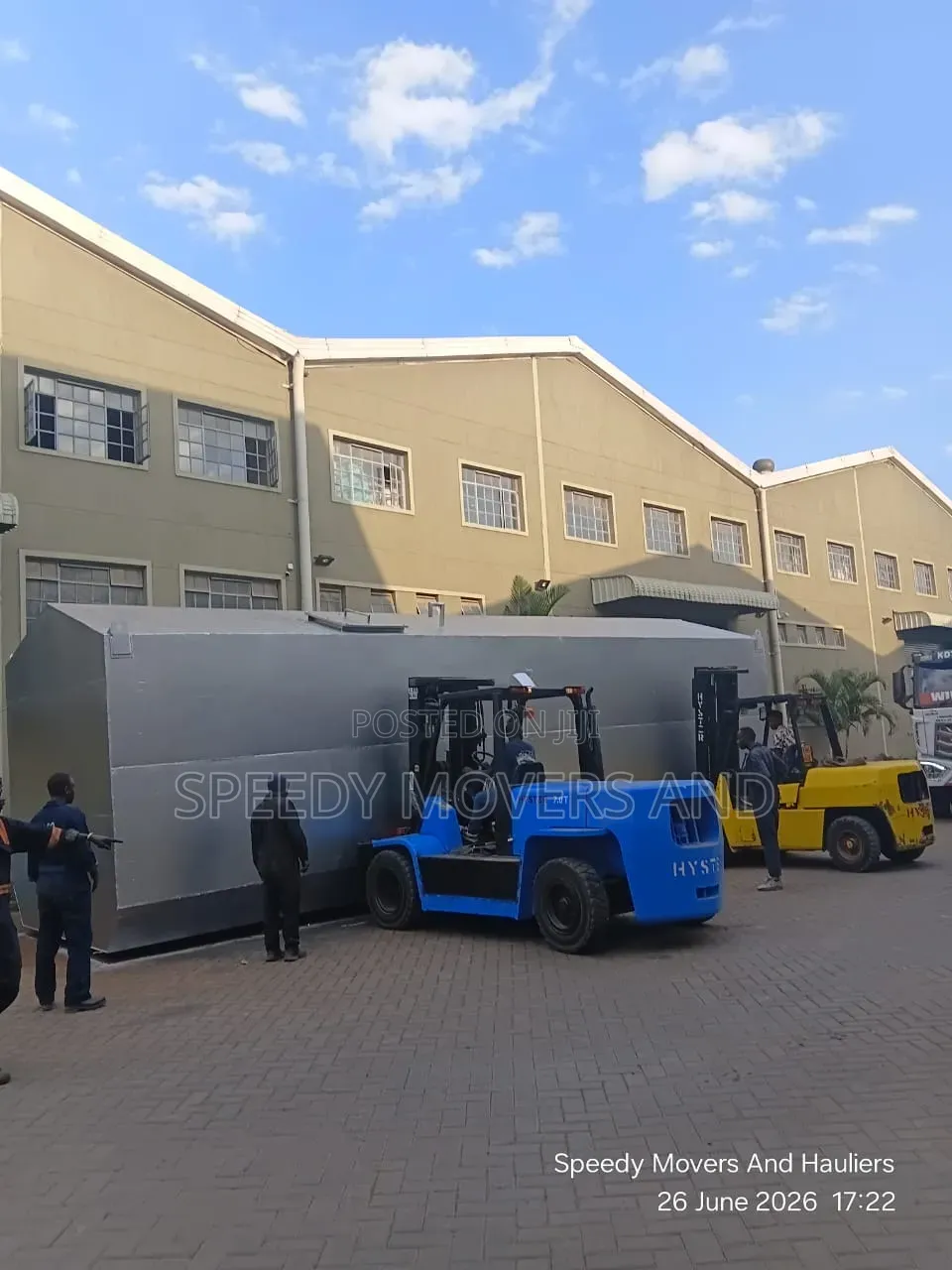 Forklift Available for Heavy Cargo Lifting