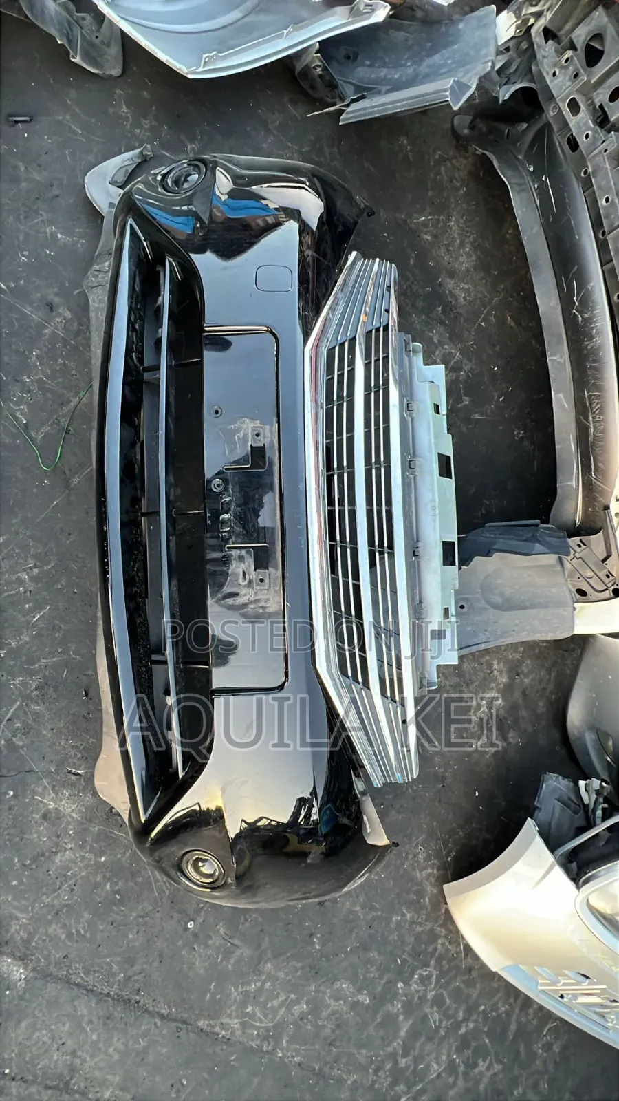 Nissan Note 2012 Grille