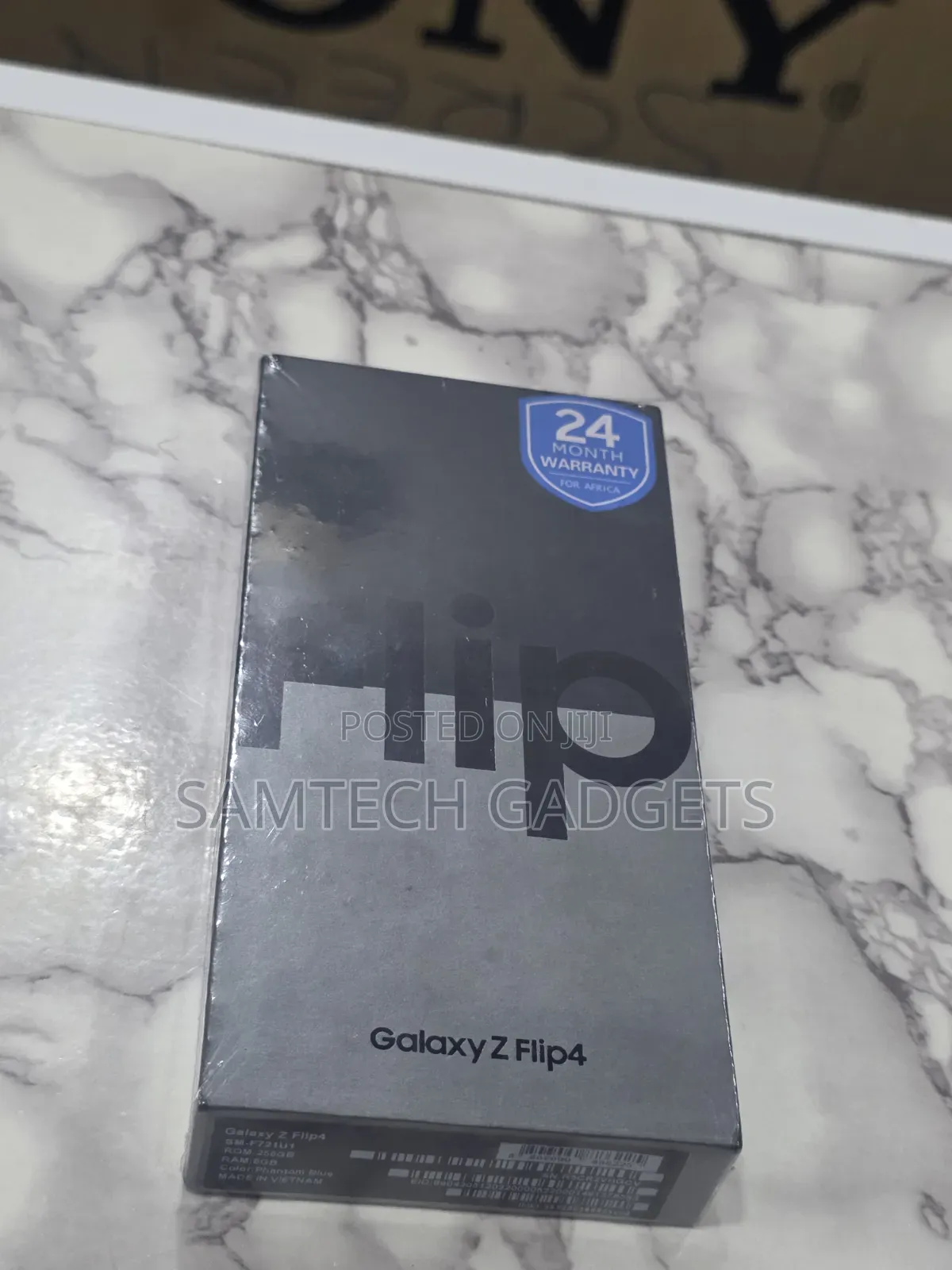 New Samsung Galaxy Z Flip4 256 GB Blue