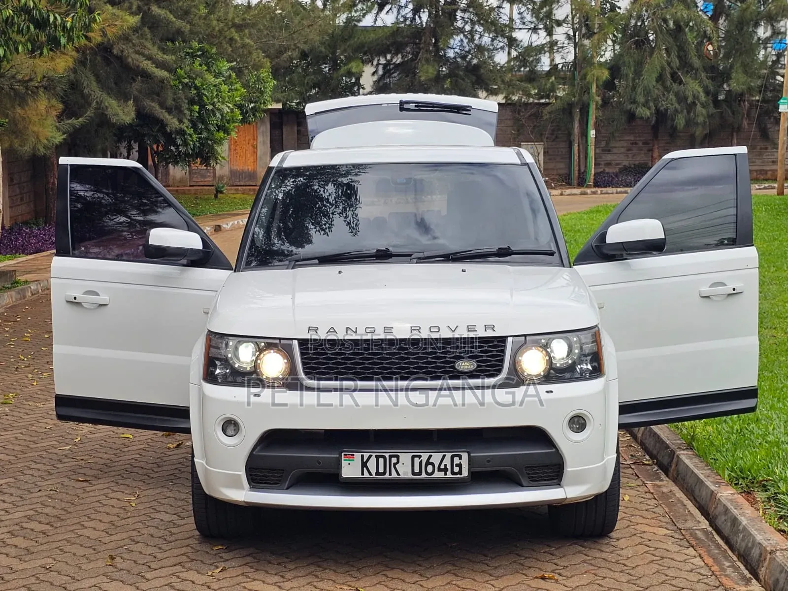 Land Rover Range Rover Sport 2012 White