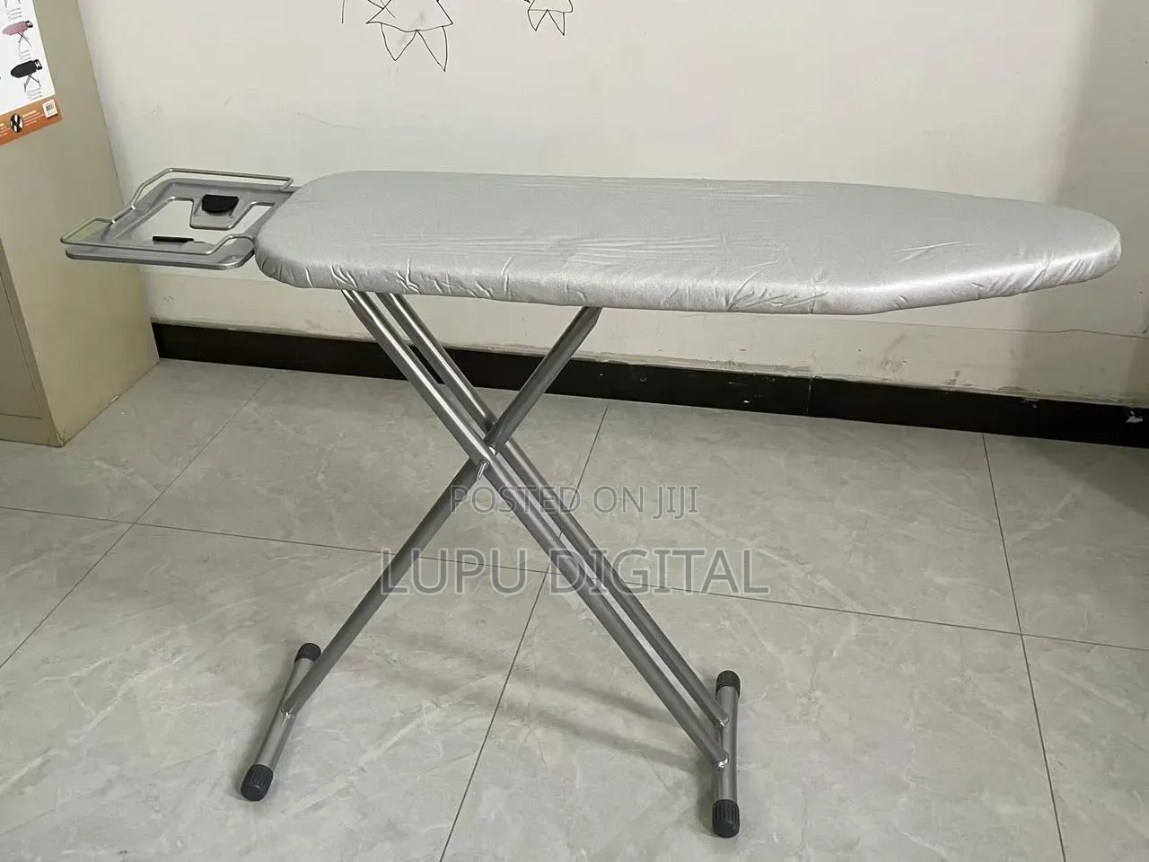 Sturdy Thick Frame Ironing Board Size:140 by 35 Cm