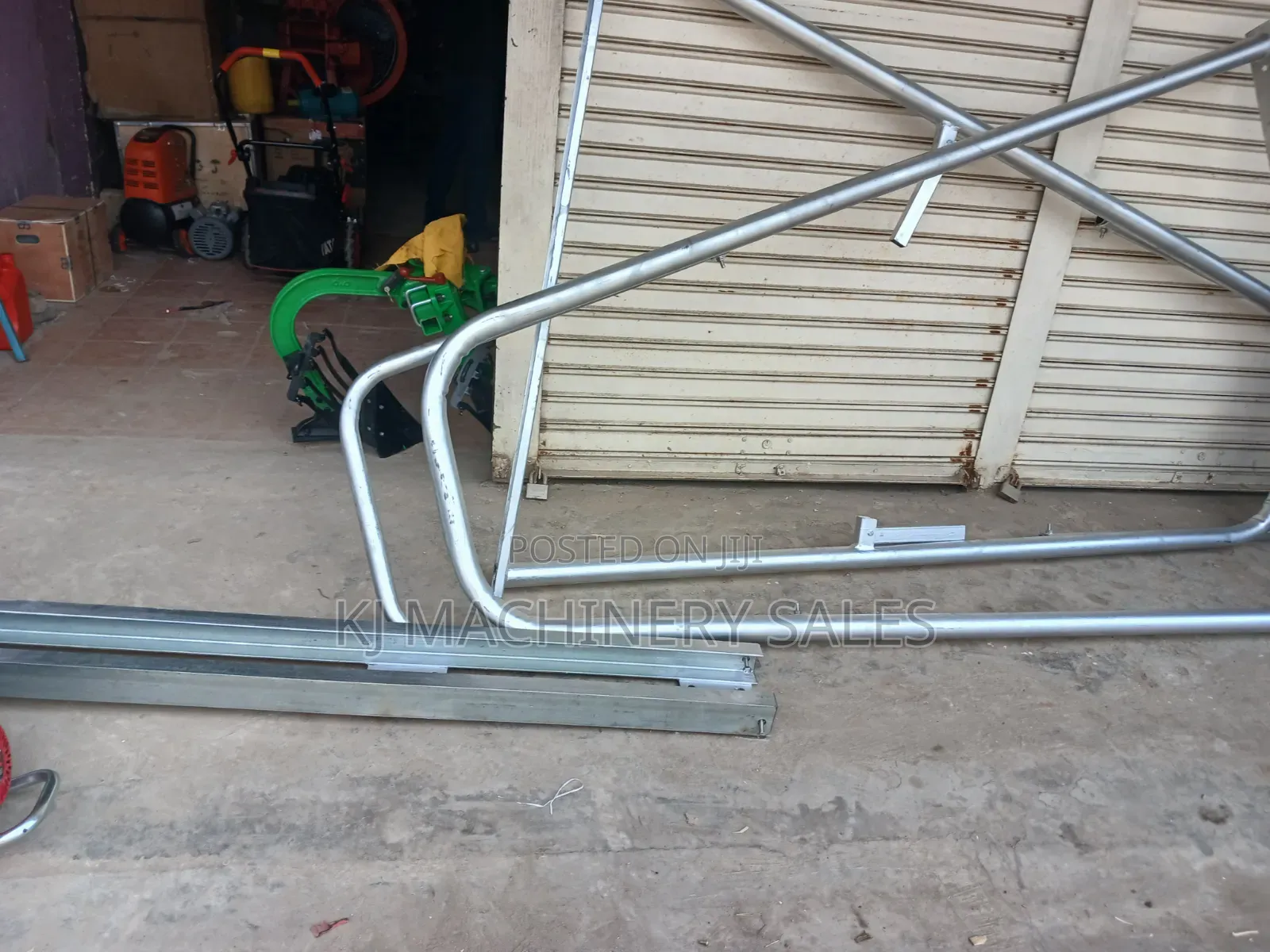 Concrete Hoist Half Tone