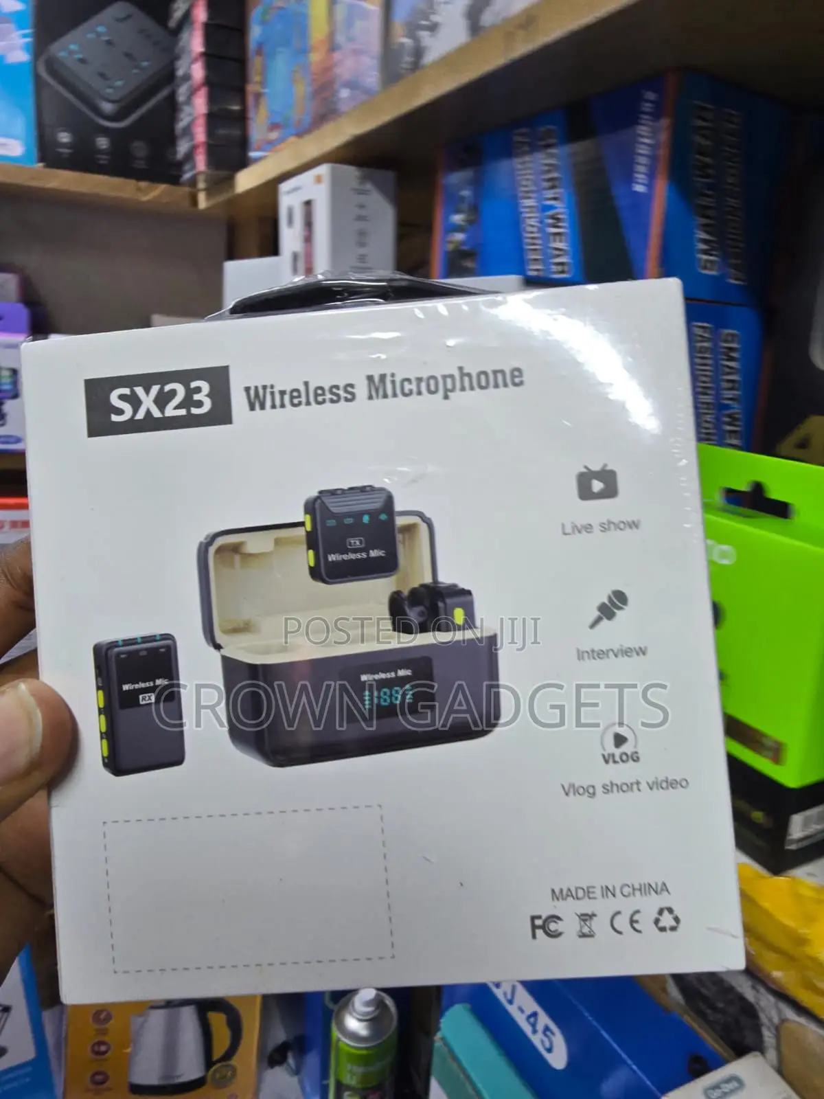 Sx23 Wireless Lavalier Mic With Digital Charging Case