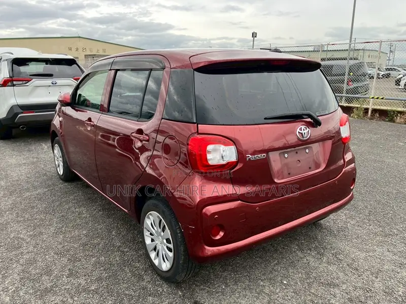 Toyota Passo 1.0 FWD 2019 Red