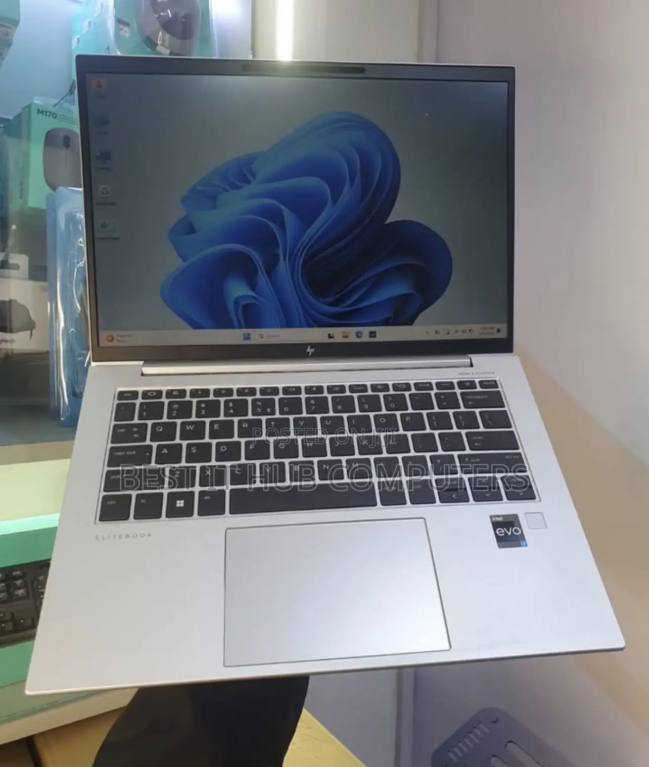 Laptop HP EliteBook 840 G10 8GB Intel Core i5 SSD 256GB