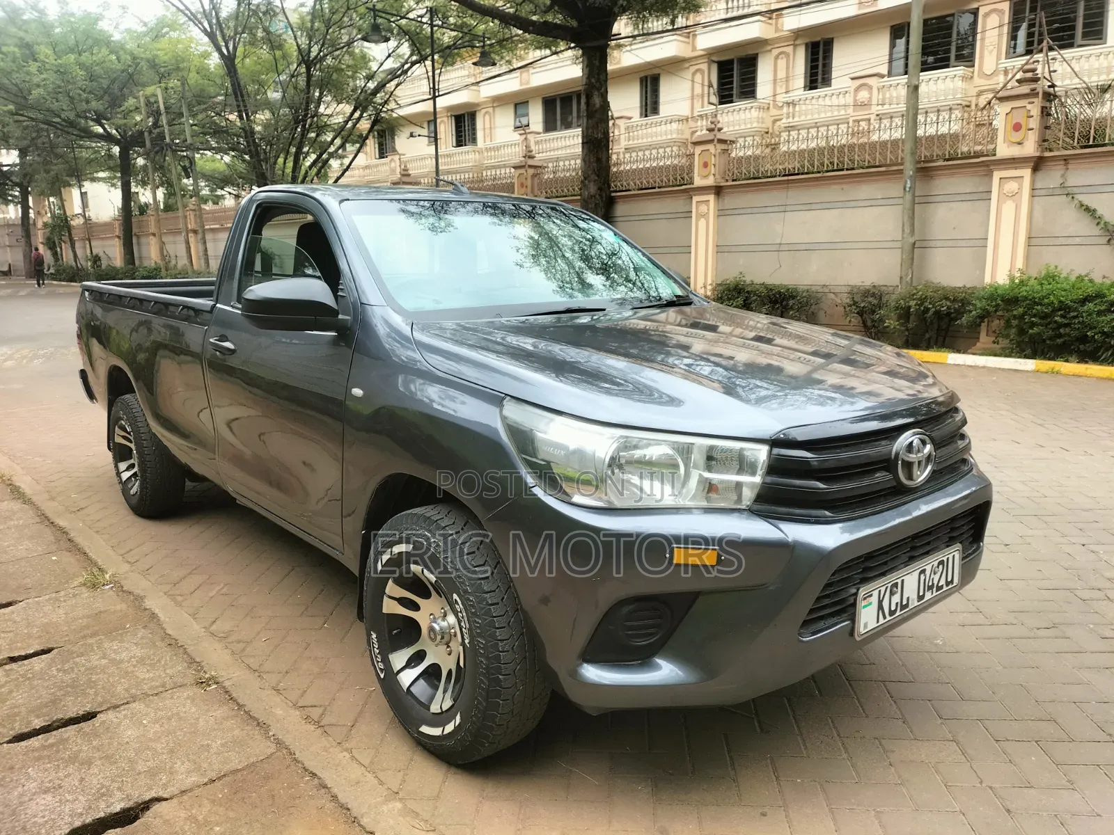 Toyota Hilux 2017 Matt Black