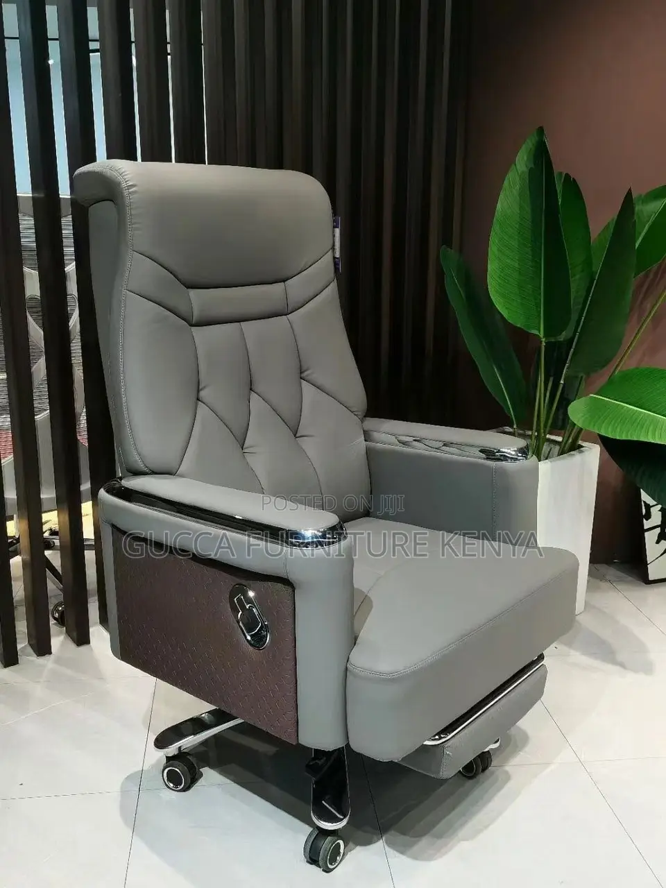 High Back Pu Leather Boss Seat.