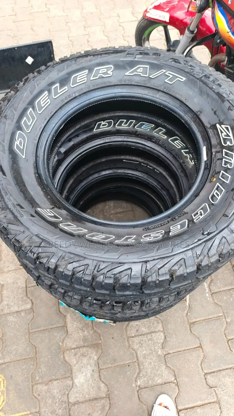 Dueler Bridgestone 245/70r16 At.