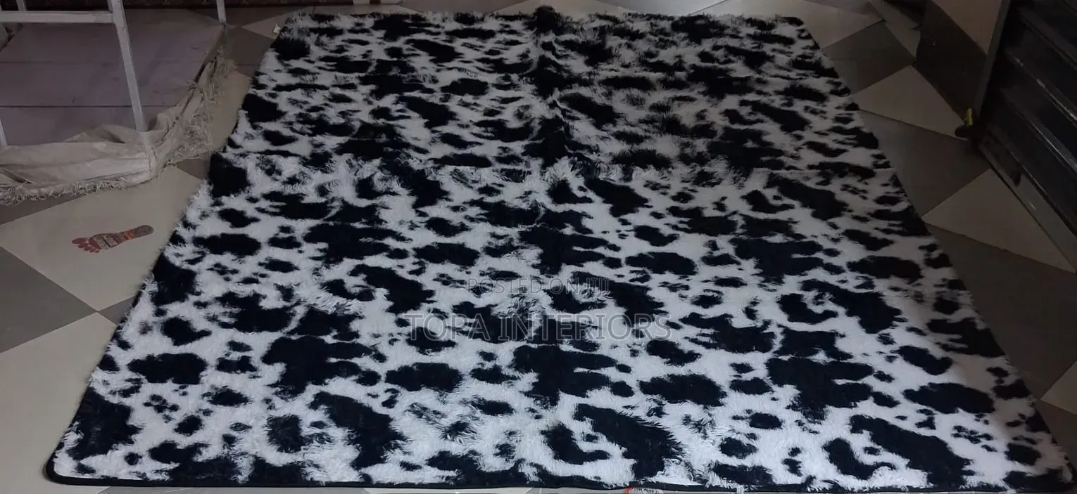 Black and White Living Room Area Rug Fluffy Carpets