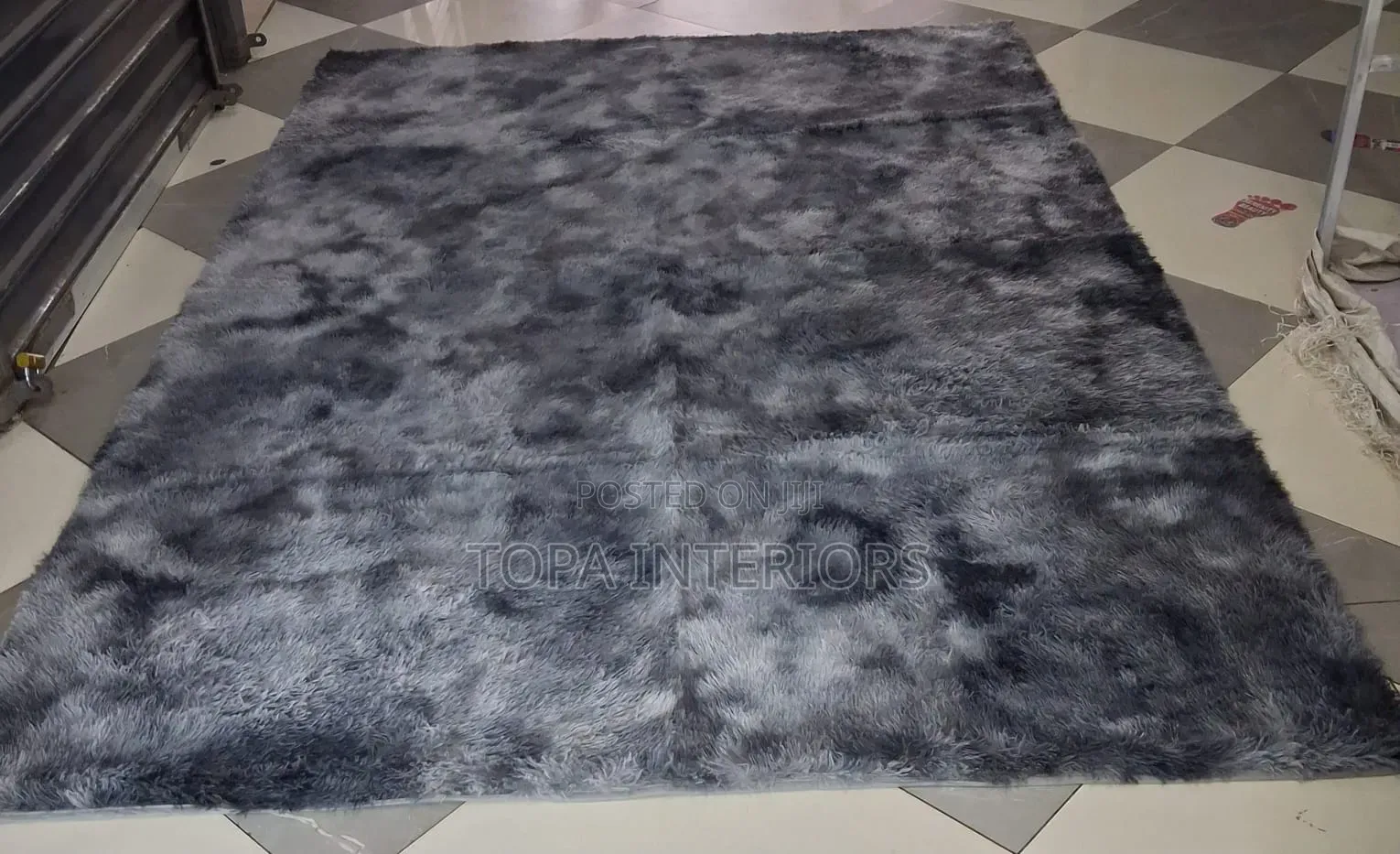 Super Soft and Light Fluffy Carpet Rugs for Living Room and Bedroom