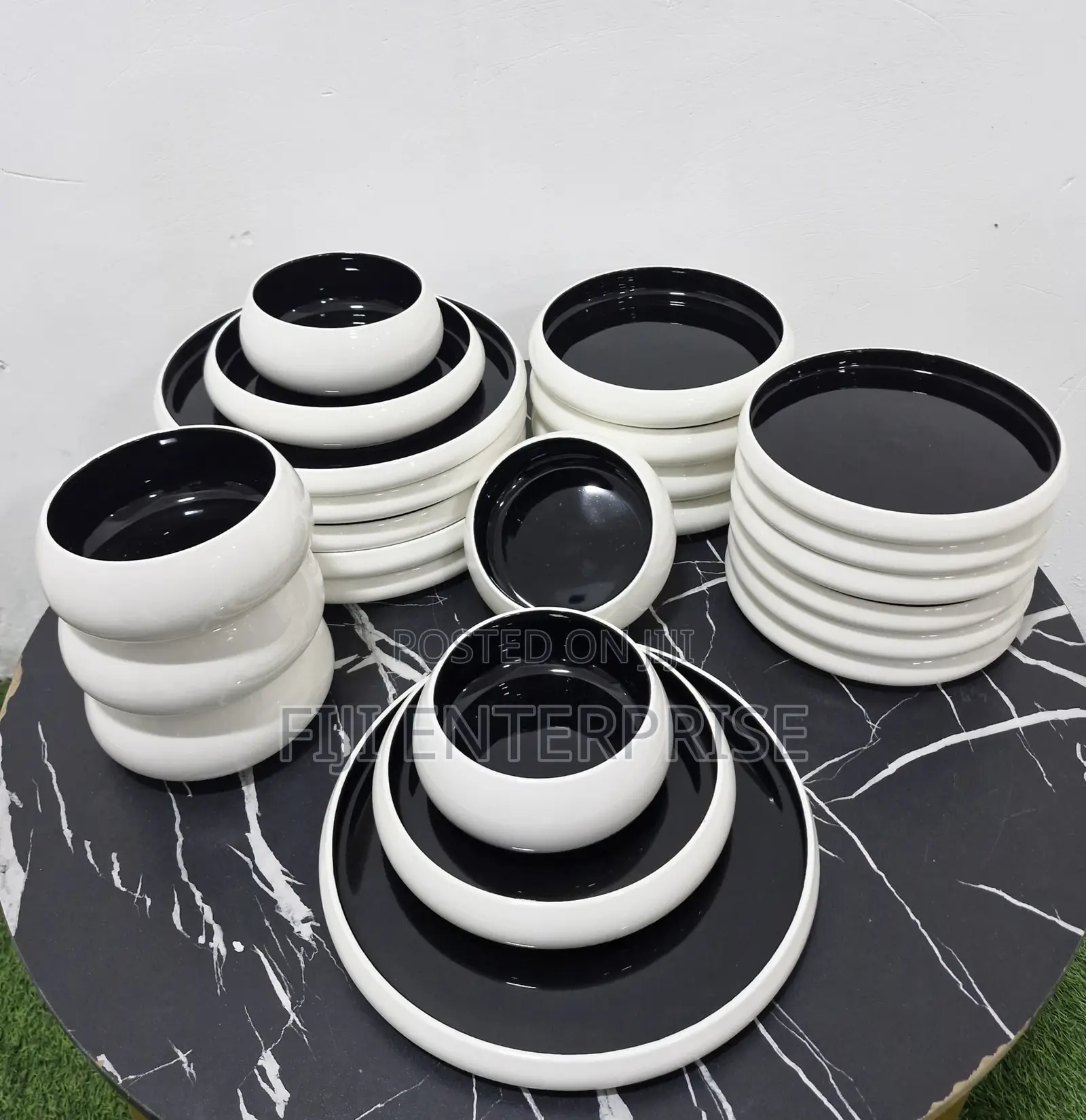 24-piece White Double Glaze Ceramic Dinner Set – Elegant Tableware