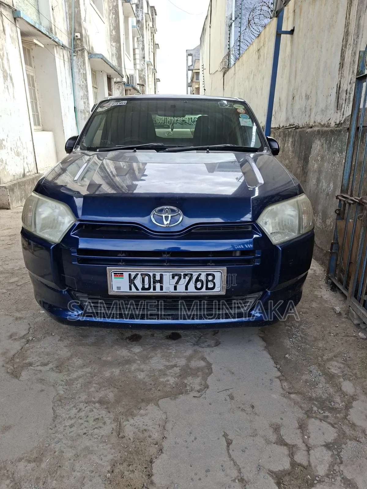 Toyota Probox 2016 Blue