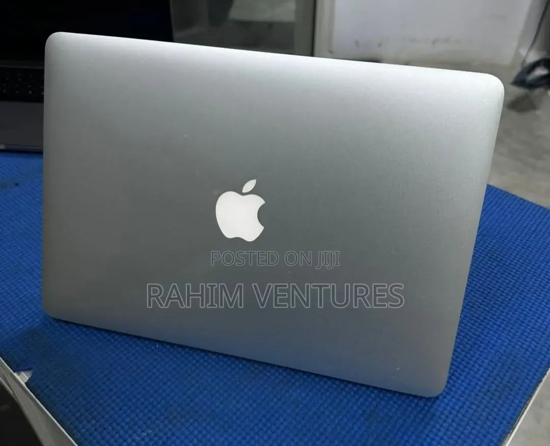 Laptop Apple MacBook Air 2015 8GB Intel Core i7 SSD 256GB