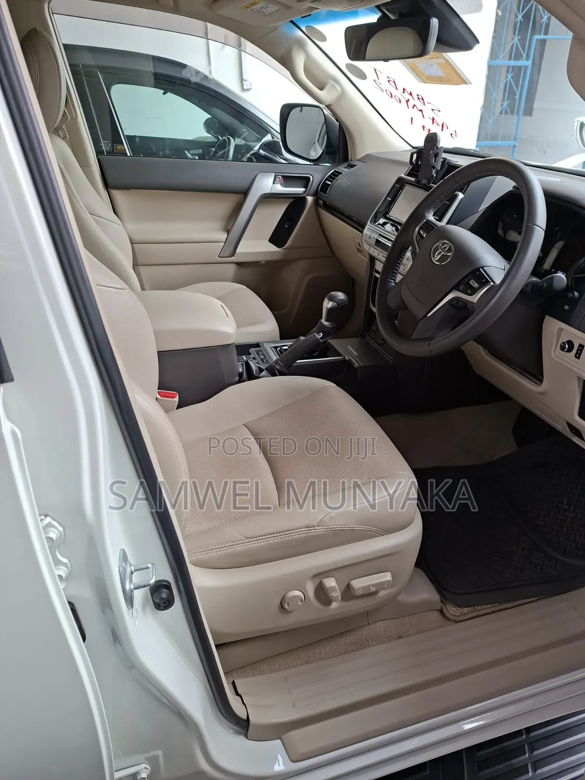 Toyota Land Cruiser Prado 2019 White