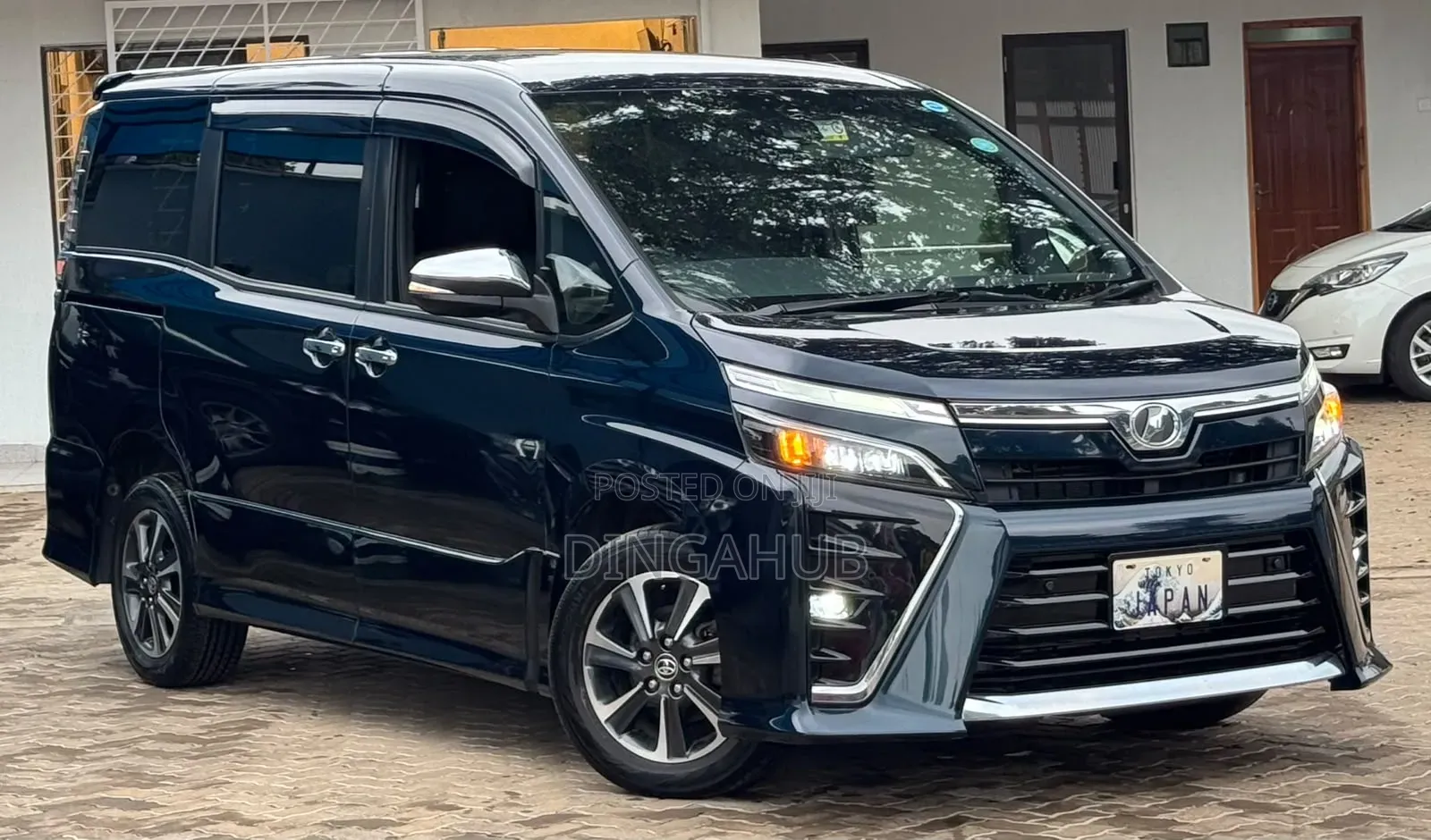 Toyota Voxy 2019 Blue