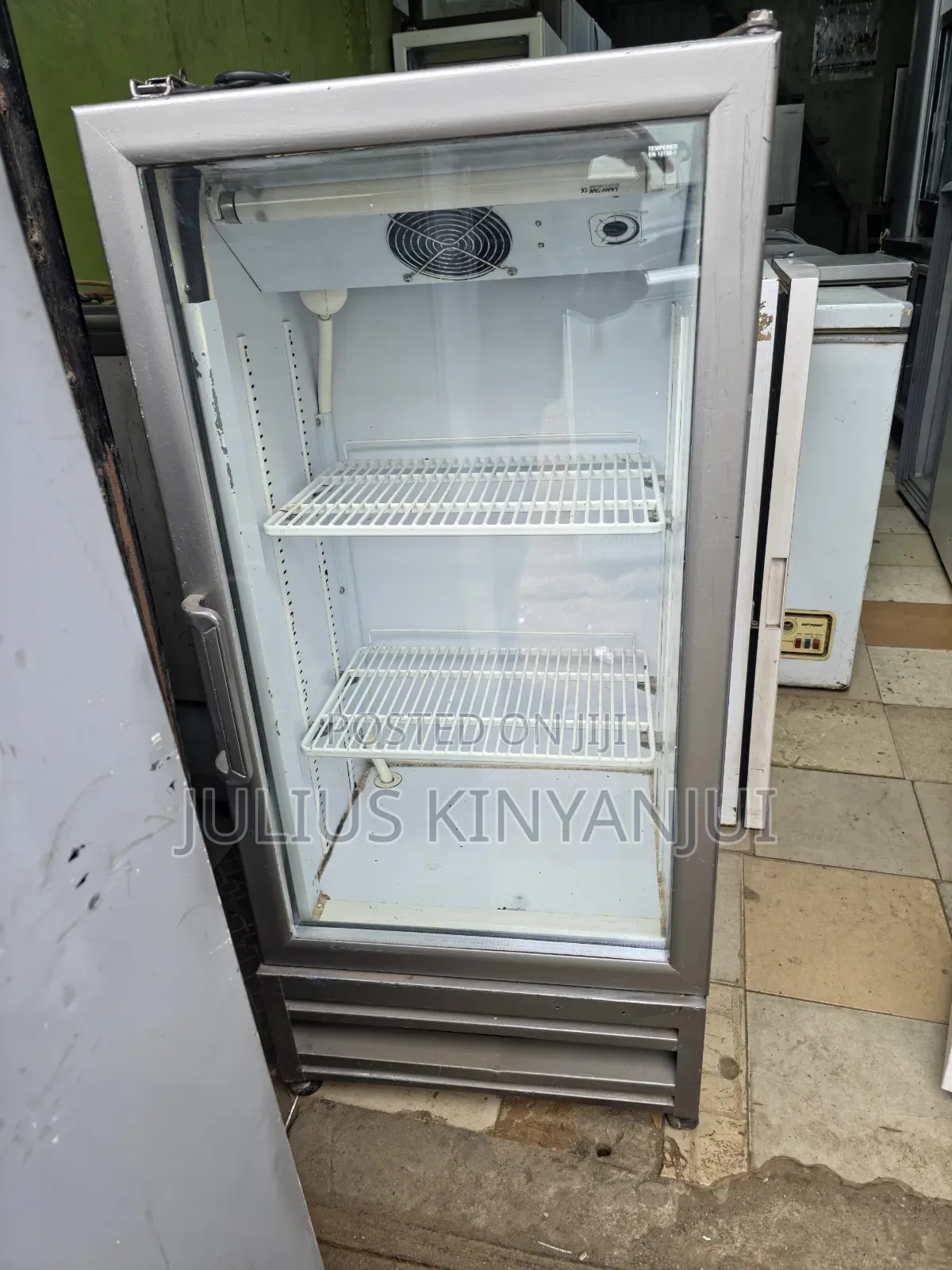 Small Display Fridge/Chiller