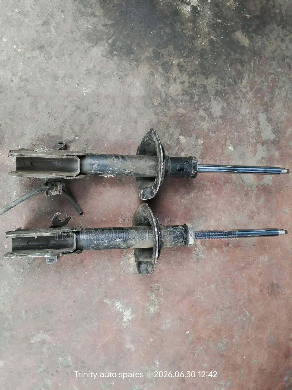 Original Kyb Ex Japan Mazda Tribute Front Shock Absorbers
