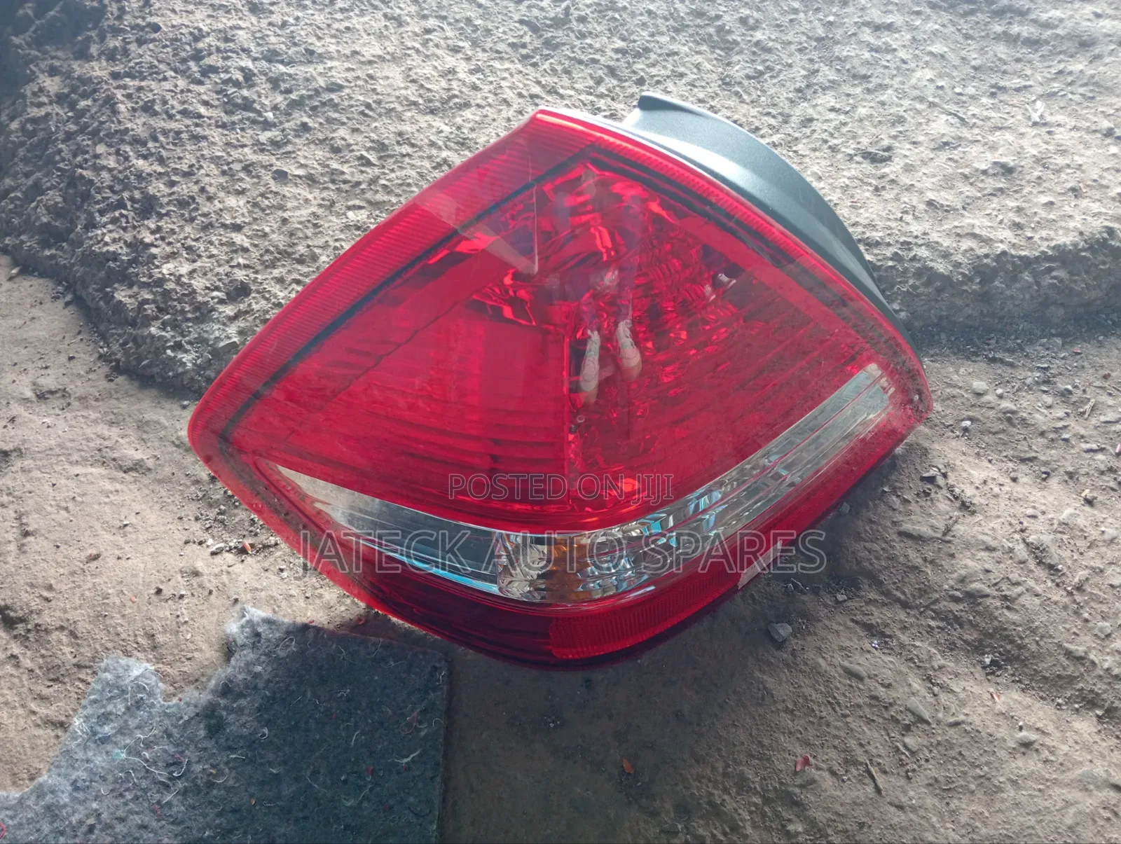 Nissan Tiida Backlight(Saloon)