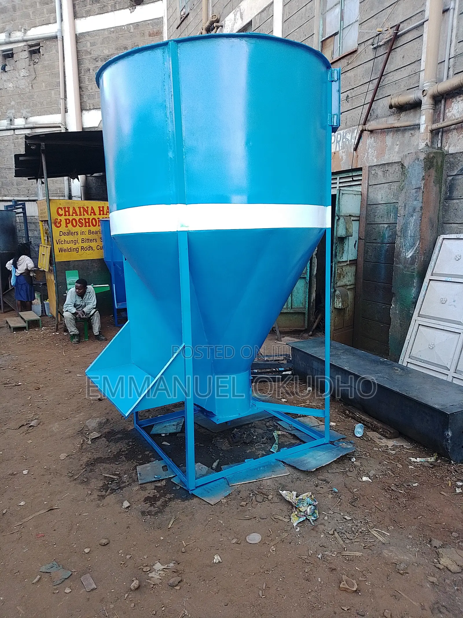 1 Tonne Animal Feed Mixer