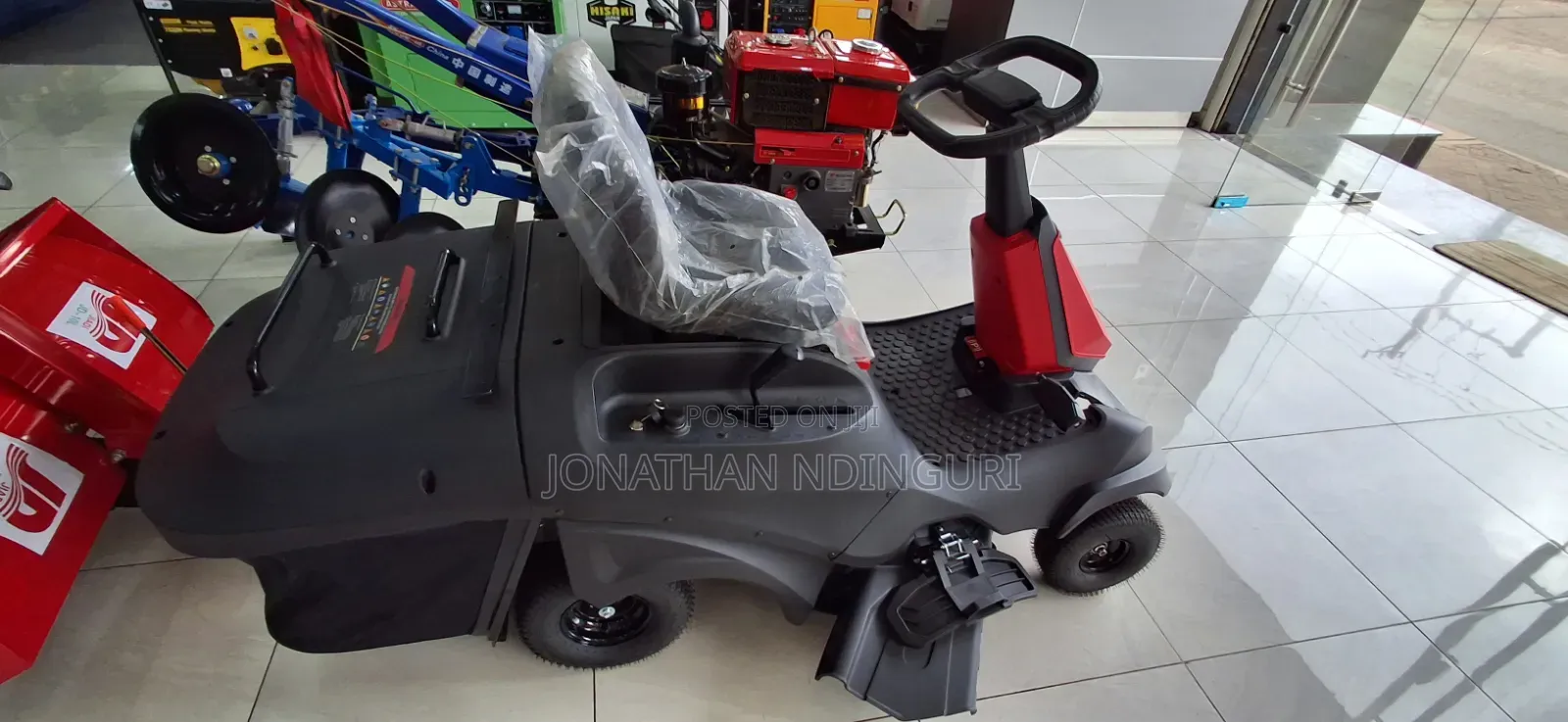 Ride-on Lawn Mower – High Capacity Garden Mower