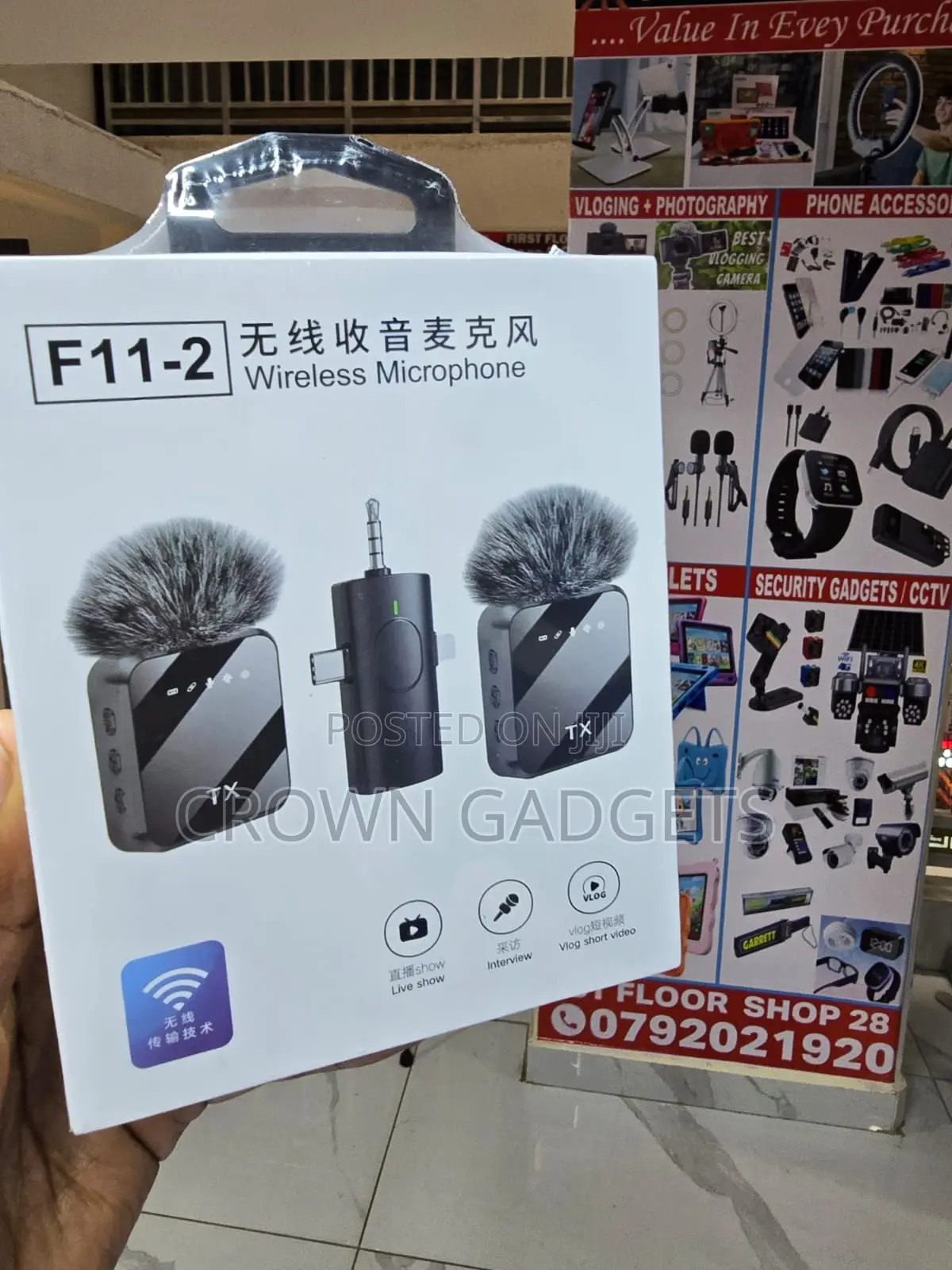 F11-2 Dual Wireless Microphone With 3 in 1 Receiver