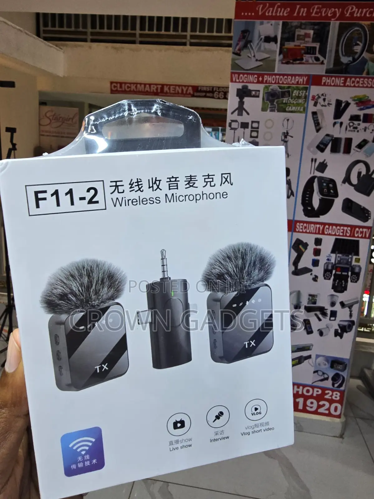 F11-2 Dual Wireless Mic With Noise Cancellation