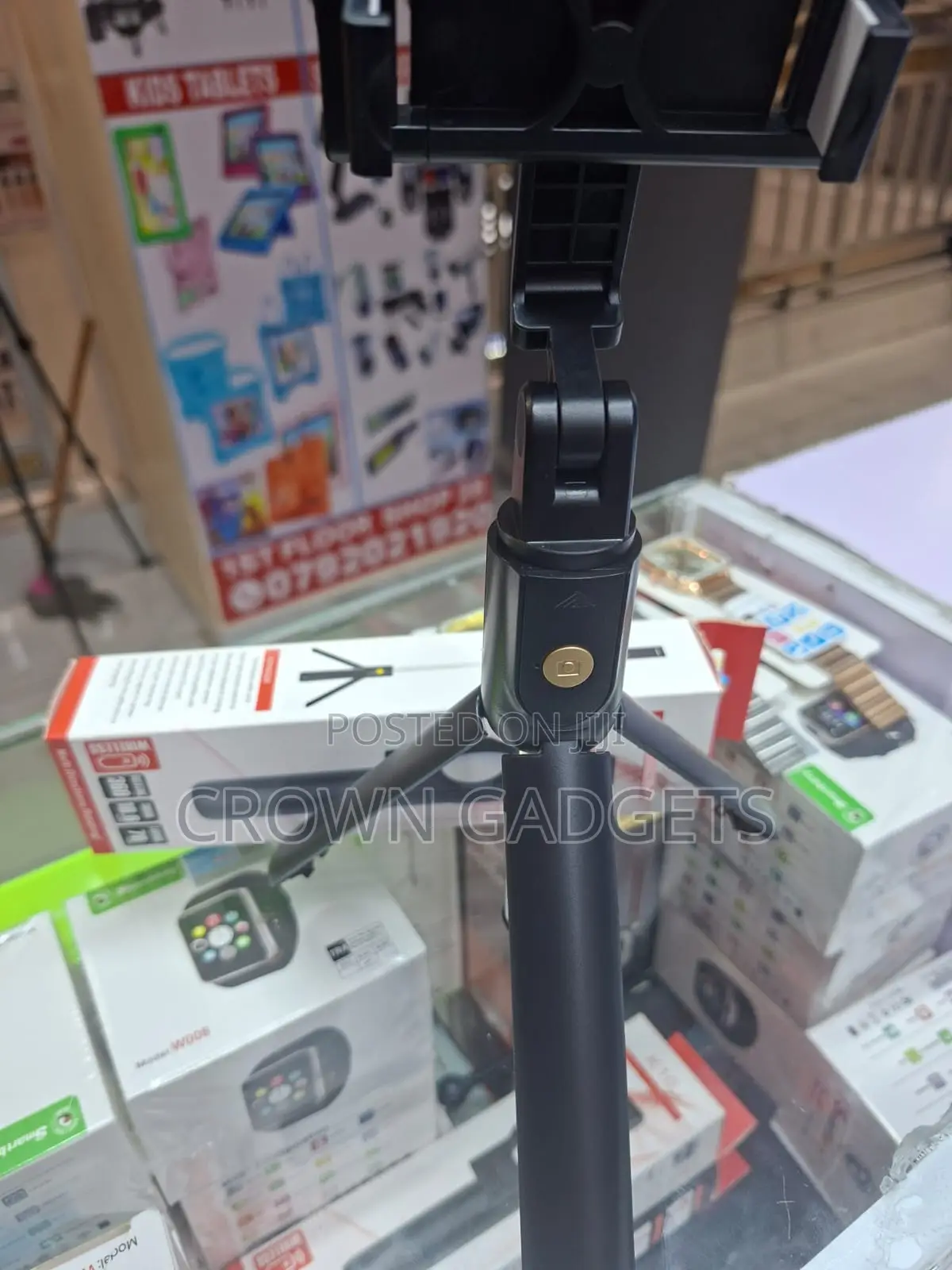 Wireless Selfie Stick for iPhone Android Smartphones