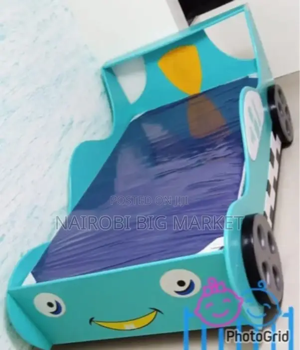 3*6 Kids Baby Coat Bed With Decorated Side Wheel