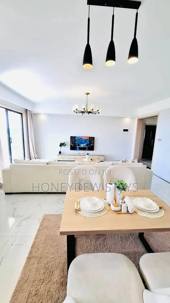 Furnished 3bdrm Apartment in Apple Tree Apartment, Hotel 67 Area