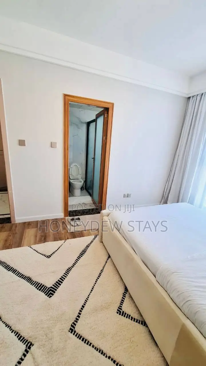 Furnished 3bdrm Apartment in Apple Tree Apartment, Hotel 67 Area