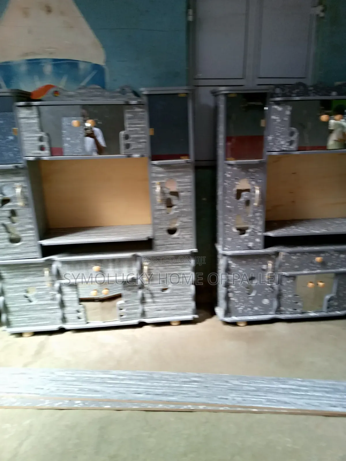 Wall Units-Cupboard 32 Inch Tv Framed