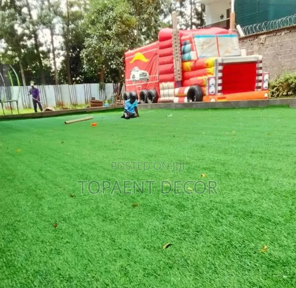 Beautiful Grass for Kids Playground,No Watering Artificial Grasscarpet