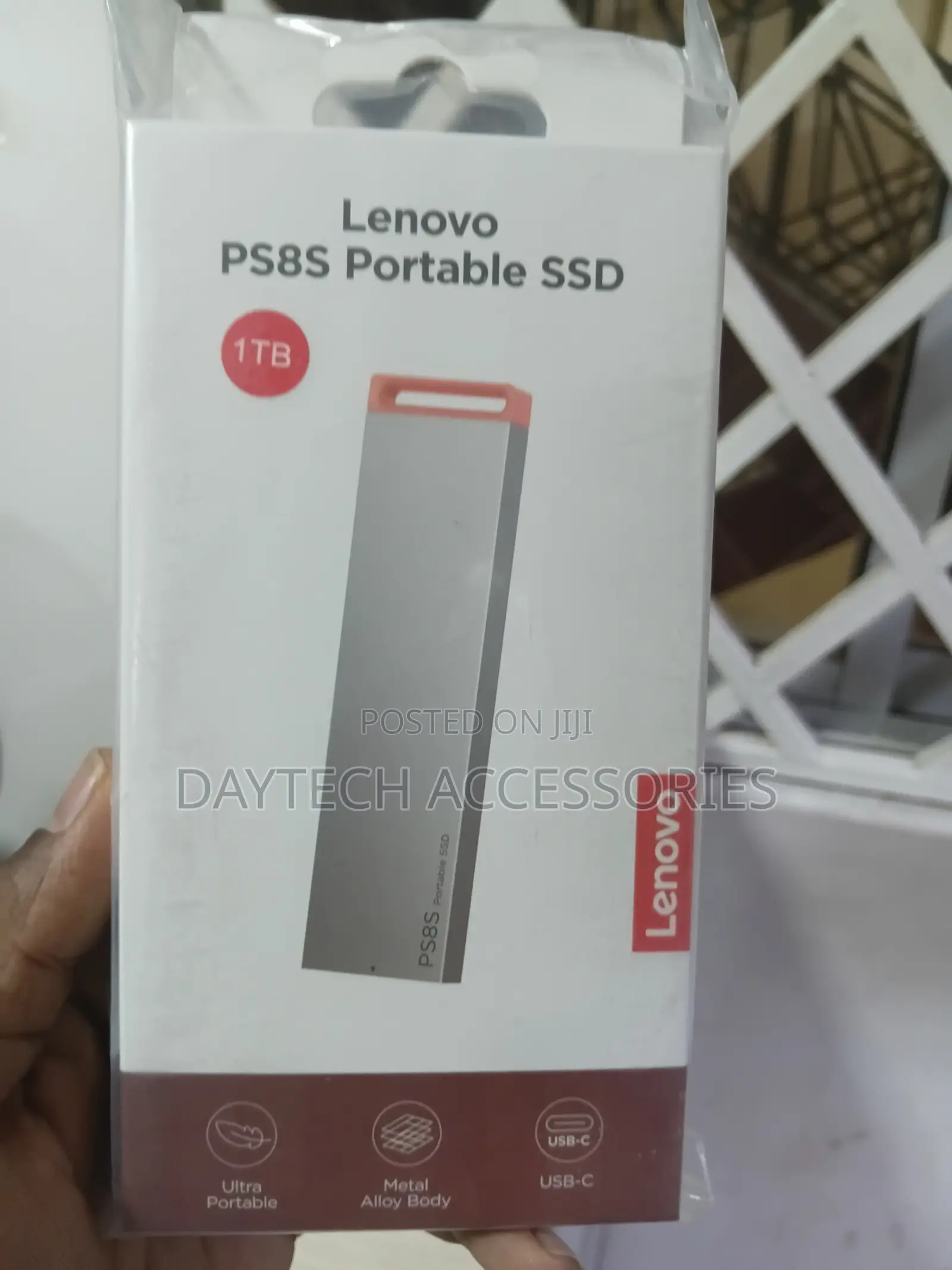 This Is a Lenovo Ps8s Portable SSD With 1tb of Storage Capacity.