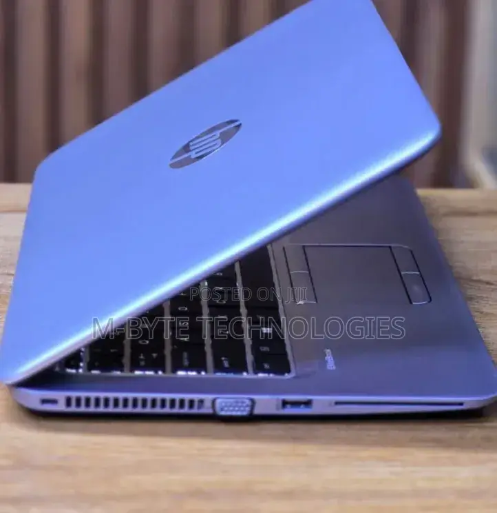 Laptop HP EliteBook 820 G3 8GB Intel Core i5 SSD 256GB