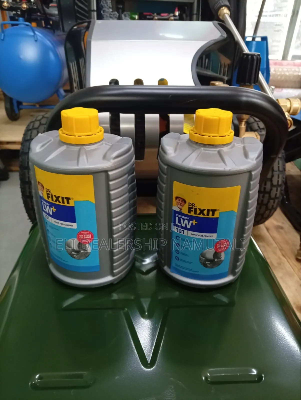 Dr. Fixit Waterproof Cement Additive for Stronger Concrete