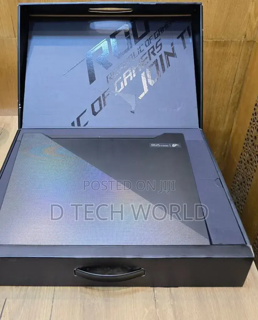Laptop Asus ROG Zephyrus M15 GU502LU 16GB Intel Core i7 SSD 512GB