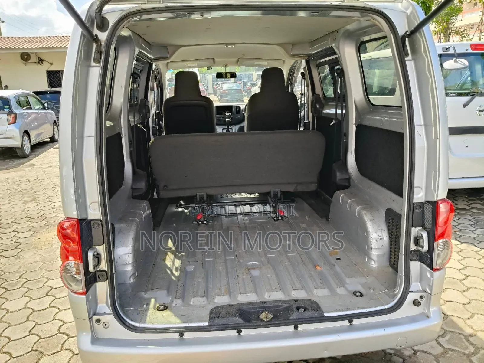 Nissan NV200 2018 Silver
