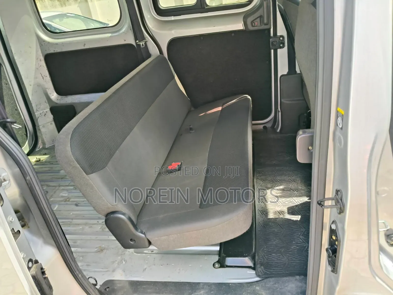 Nissan NV200 2018 Silver